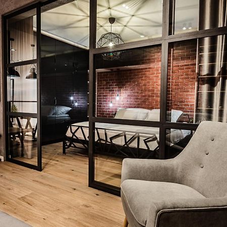 Loft Apartament Aleje Wolnosci نوفة ساونج المظهر الخارجي الصورة